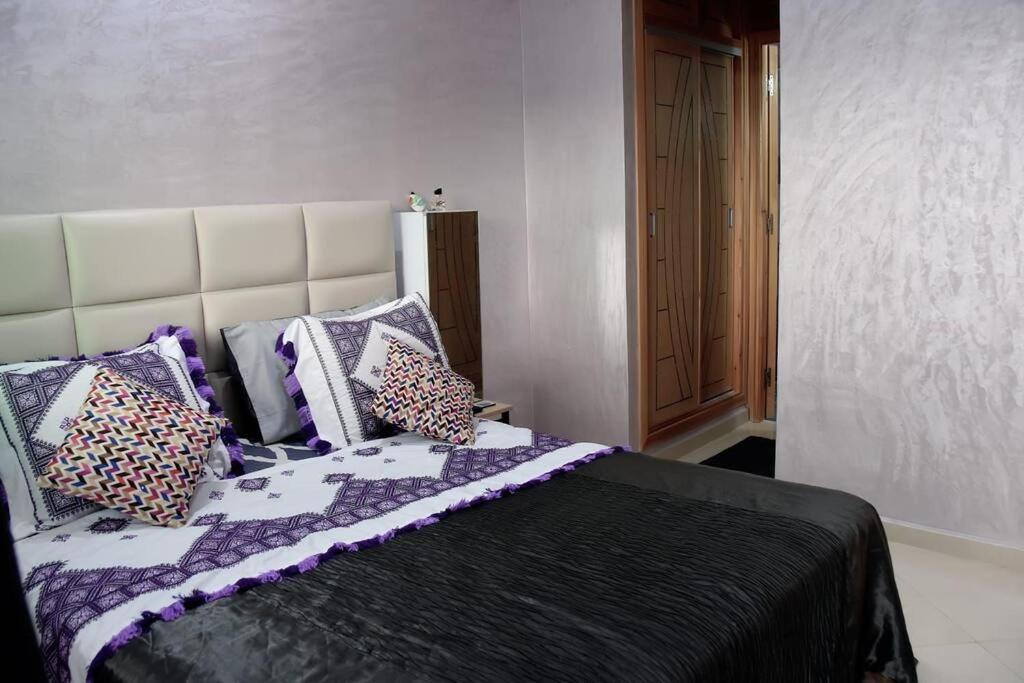 Appartement Azurite - Traditionnel & Spacieux Fès Exterior foto